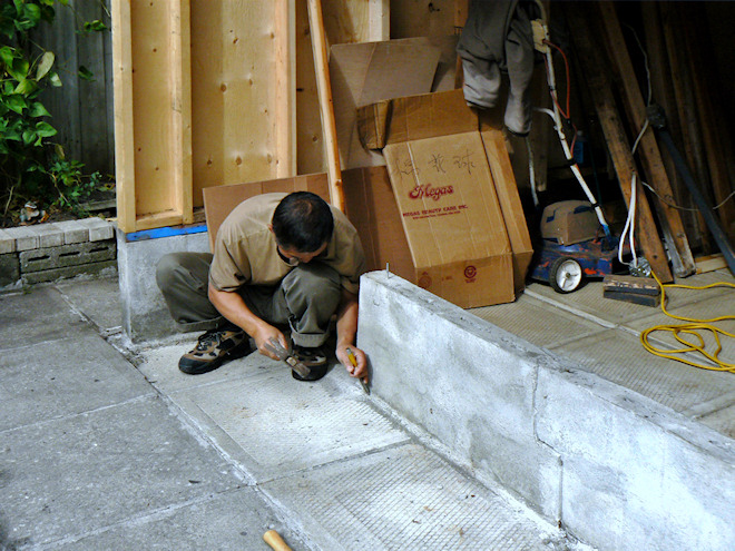 110925garagebs.jpg