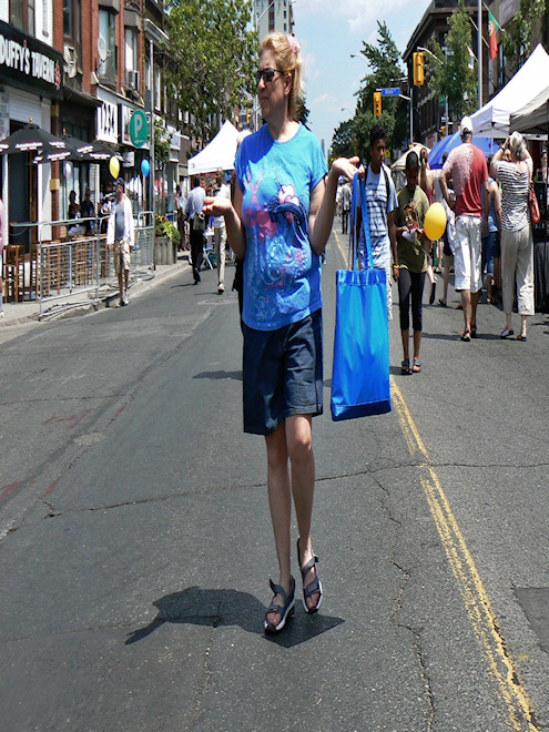 110821womenas.jpg